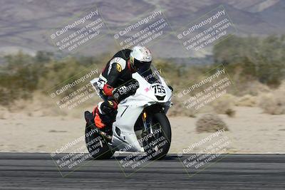 media/Dec-07-2025-CVMA (Sun) [[3e7d2de5dc]]/Race 8-Middleweight Shootout/